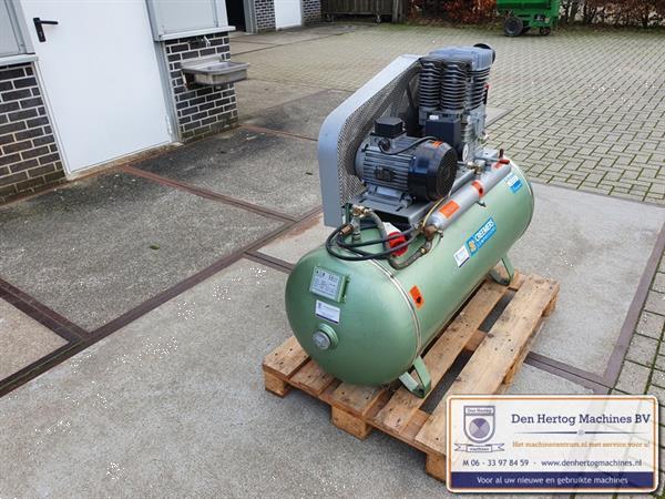 Grote foto zuigercompressor cst 420 250 gebruikte compressors doe het zelf en verbouw materialen en producten