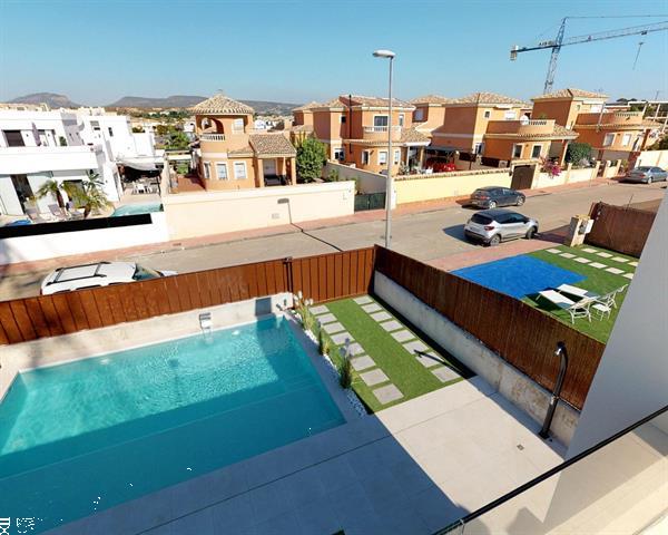 Grote foto gu016 gelijkvloerse villa met priv zwembad huizen en kamers nieuw europa