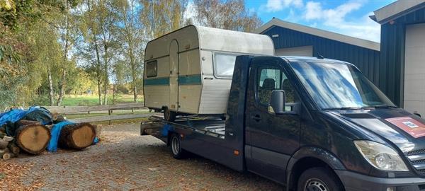 Grote foto gratis afvoer van uw oude caravan en vouwwagen caravans en kamperen caravan