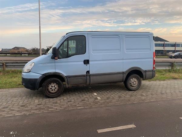 Grote foto iveco 29l10v euro 4 auto diversen bestelbusjes