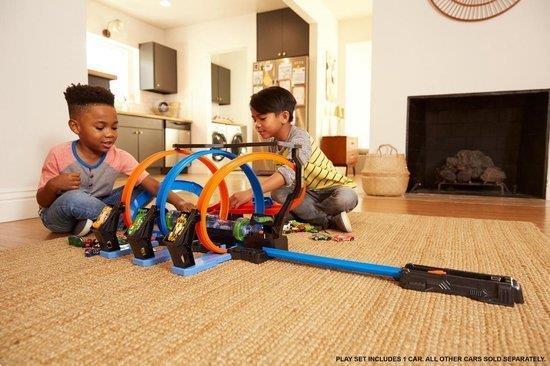 Grote foto hot wheels kurkentrekker crash racebaan kinderen en baby speelgoed voor jongens