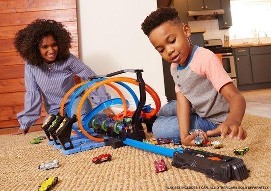 Grote foto hot wheels kurkentrekker crash racebaan kinderen en baby speelgoed voor jongens