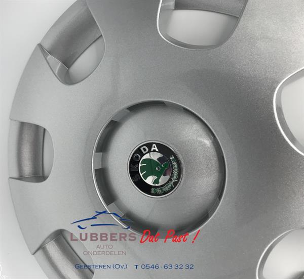 Grote foto wieldop skoda 14 inch 6y0601147a 6y0601147a mws originee auto onderdelen accessoire delen