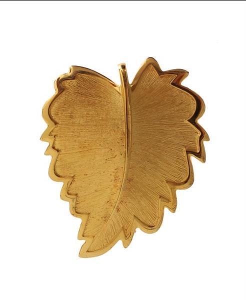 Grote foto dolce gabbana gold plated brass leaf brooch kleding dames sieraden