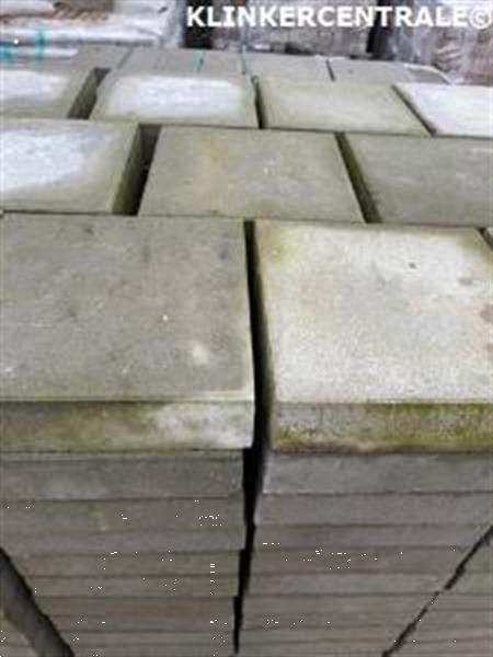 Grote foto 21014 34m2 grijs restpartij nieuwe dikke betontegels 30x30x8 tuin en terras tegels en terrasdelen