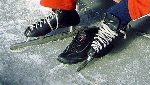 Grote foto schaatsen noren sport en fitness schaatsen