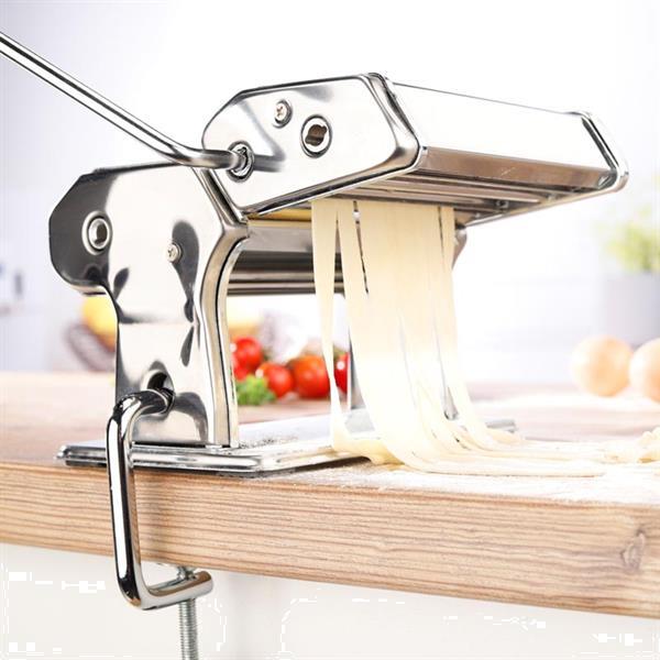 Grote foto pastamachine met tafelgreep alleen deze week 10 extra kort witgoed en apparatuur keukenmachines