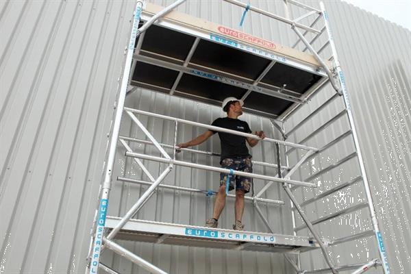 Grote foto rolsteiger standaard 135x305 12 2m werkhoogte dubbele voorlo doe het zelf en verbouw ladders en trappen