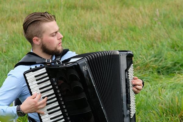 Grote foto online accordeonles muziek en instrumenten accordeons