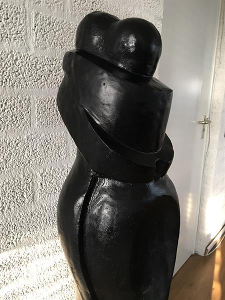 Grote foto abstract beeld omarmde liefde fraaie kunst tuin en terras tuinbeelden en tuinkabouters