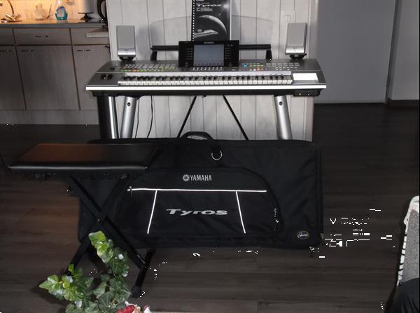 Grote foto yamaha tyros 1 muziek en instrumenten keyboards