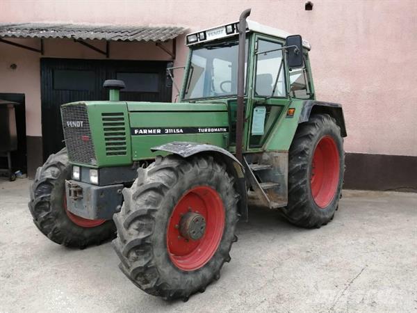 Grote foto fendt display kapot agrarisch landbouw