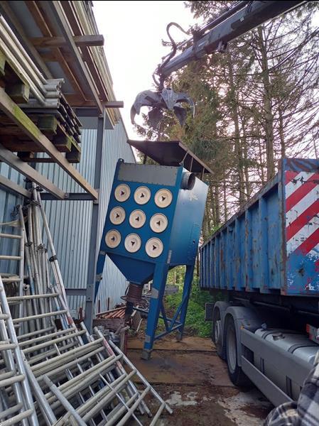 Grote foto opkoop van oud ijzer en autowrakken diensten en vakmensen metaalbewerking