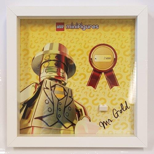 Grote foto lego display cmf mister gold kinderen en baby duplo en lego