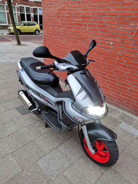 Grote foto gilera runner pro 180 dd auto diversen bedrijfswagens overig