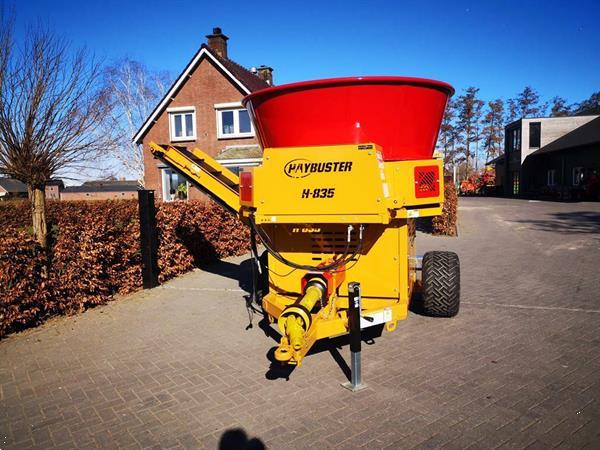 Grote foto haybuster h 835 strohakselaar agrarisch uithalers en verdelers