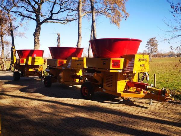 Grote foto haybuster h 835 strohakselaar agrarisch uithalers en verdelers
