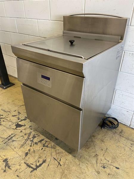 Grote foto rvs kiremko hr hoog rendement friteuse frituur 70 kg 30 kw g diversen overige diversen