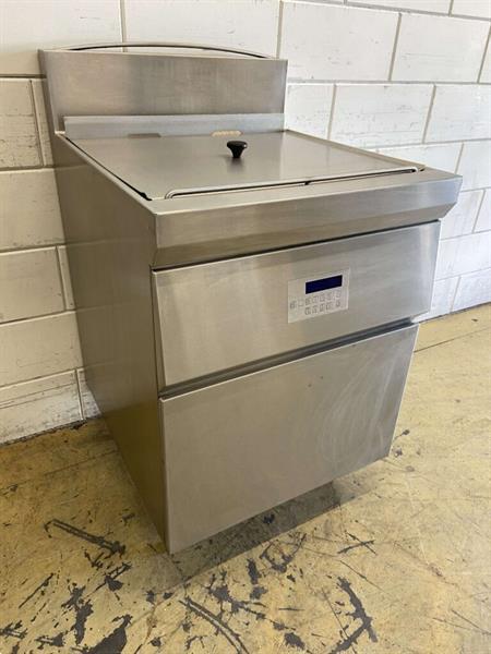 Grote foto rvs kiremko hr hoog rendement friteuse frituur 70 kg 30 kw g diversen overige diversen