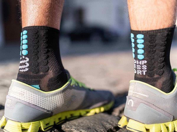 Grote foto compressport pro marathon sock black 39 41 t2 sport en fitness overige sport en fitness