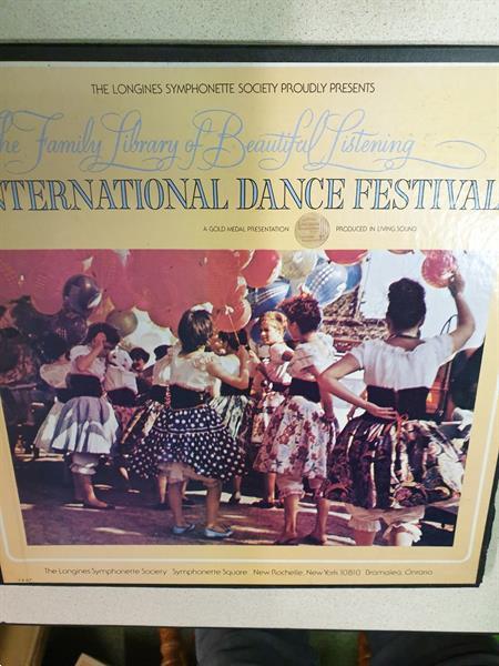 Grote foto 3lp box international dance festival the longines sympho muziek en instrumenten platen elpees singles