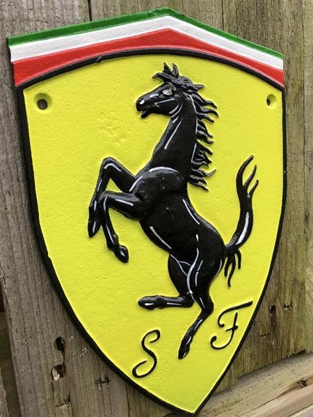 Grote foto ferrari decoratie wanddecoratie ferrari logo tuin en terras tuindecoratie