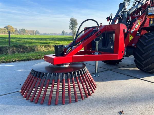 Grote foto onkruidborstel t.b.v. weidemann agrarisch shovels