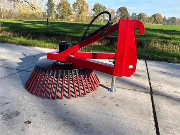 Grote foto onkruidborstel t.b.v. weidemann agrarisch shovels