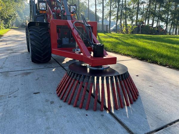 Grote foto onkruidborstel t.b.v. weidemann agrarisch shovels
