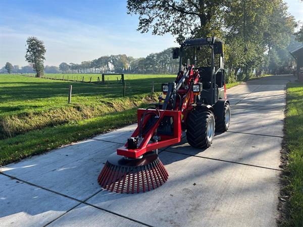 Grote foto onkruidborstel t.b.v. weidemann agrarisch shovels