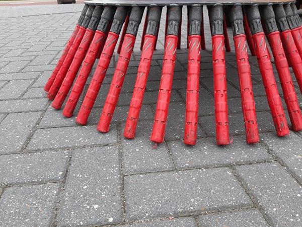 Grote foto onkruidborstel t.b.v. weidemann agrarisch shovels