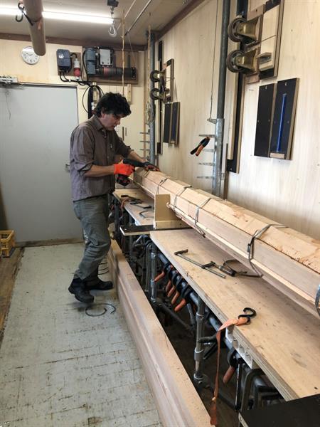 Grote foto holle houten mast of rondhout op maat gemaakt watersport en boten bootonderdelen