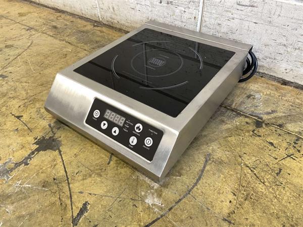 Grote foto rvs inductie wok kookplaat 3 5 kw 230v horeca diversen overige diversen