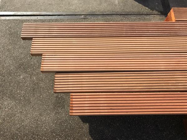 Grote foto nieuw bangkirai brugdekdelen 45 x 145mm tuin en terras tuinhout en palen