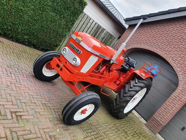 Grote foto nuffield oldtimer tractor trekker aftakas hefinrichting doe het zelf en verbouw gereedschappen en machines