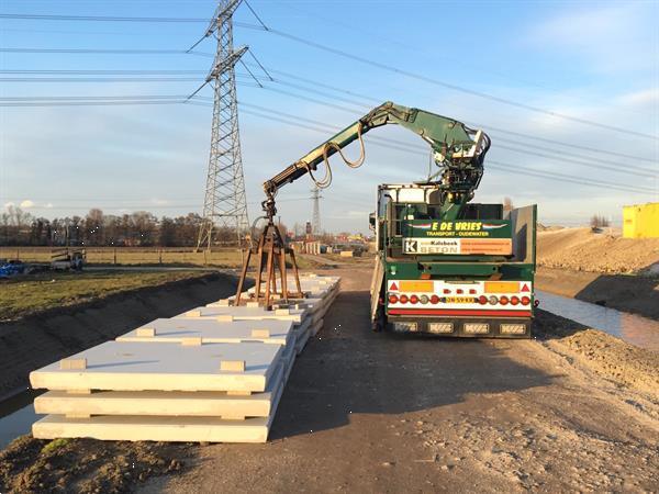 Grote foto stelconplaat betonplaat legoblok betonblok agrarisch tuinbouw