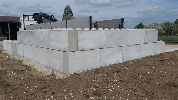 Grote foto stelconplaat betonplaat legoblok betonblok agrarisch tuinbouw