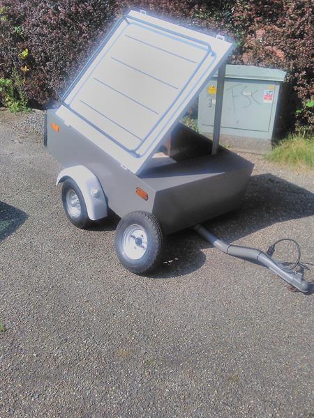 Grote foto vintage bagagewagen met deksel auto diversen aanhangers