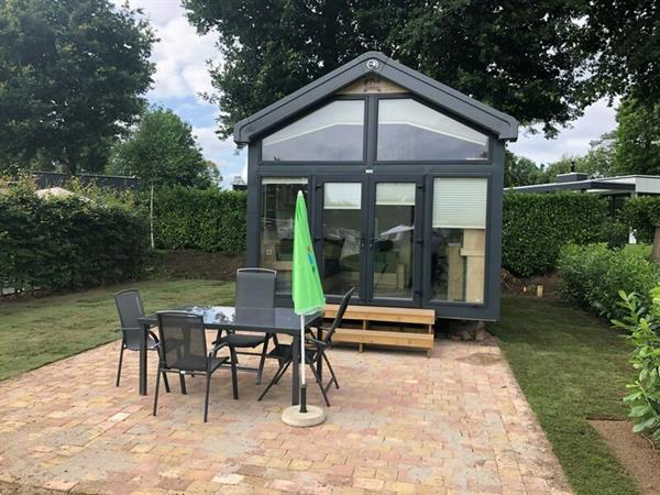 Grote foto tiny house voor 4 personen op vakantiepark in voorthuizen vakantie nederland midden
