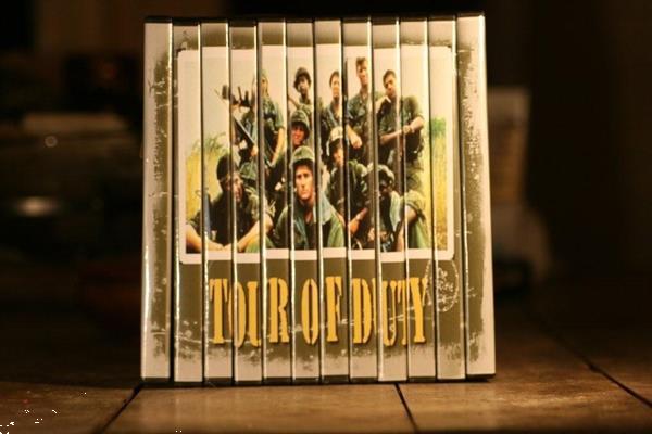 Grote foto tour of duty 1 2 3 nu de 3 complete seizoenen cd en dvd tv en series