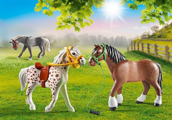 Grote foto playmobil country 70683 set van 3 paarden kinderen en baby duplo en lego