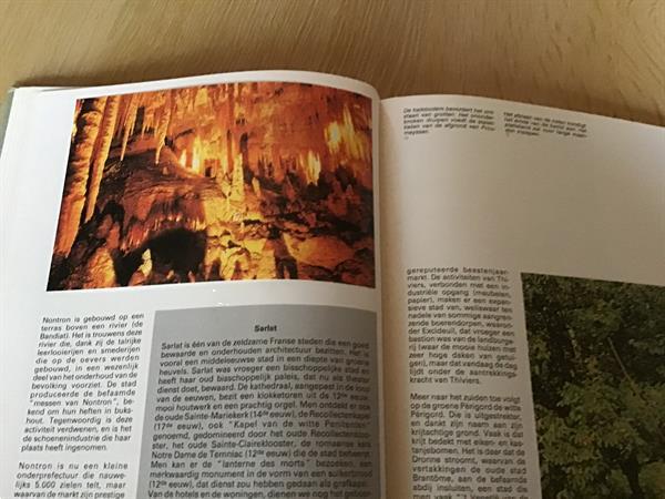 Grote foto boek aquitani op reis te gaan in frankrijk top boeken hobby en vrije tijd