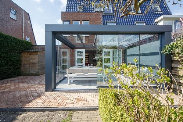 Grote foto cube veranda 600x300 cm glasdak tuin en terras tegels en terrasdelen
