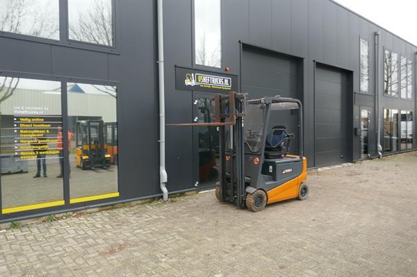 Grote foto vs 20605 elektrische heftruck still r60 16n freelift agrarisch heftrucks
