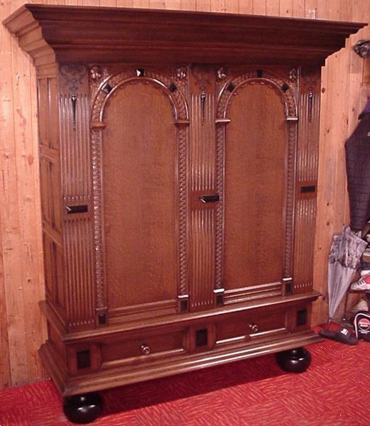 Grote foto tweedeurskast boekenkast servieskast poortkast huis en inrichting boekenkasten