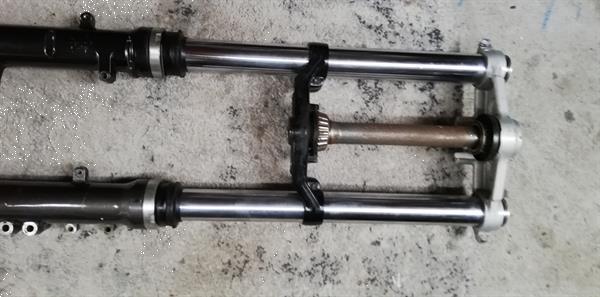 Grote foto voorvork compleet met t stuk en kroonplaat motoren honda