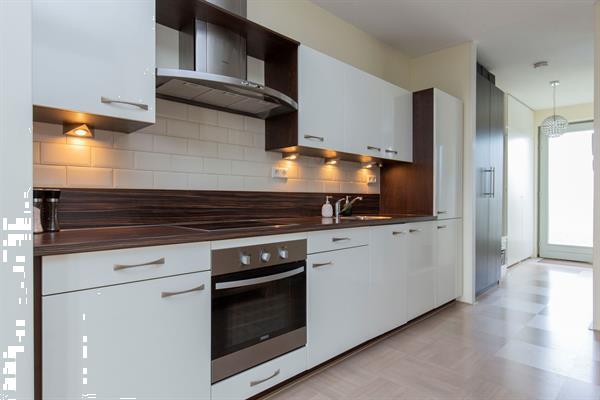 Grote foto te huur appt.in almere open keuken laminaatvloer huizen en kamers appartementen en flats