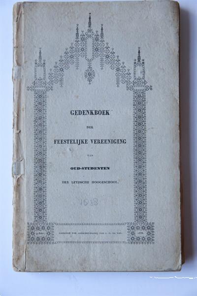 Grote foto gedenkboek der feestelijke vereeniging van oud studenten der boeken geschiedenis wereld