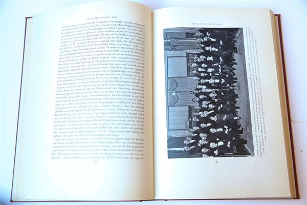 Grote foto de hollandsche maatschappij der wetenschappen 1752 1952. haa boeken overige boeken