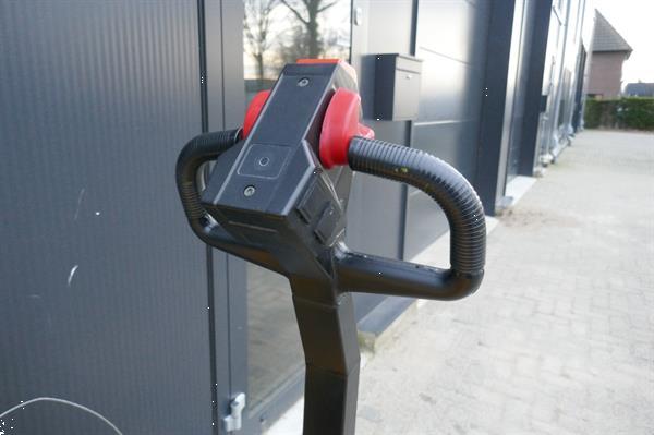 Grote foto vs 20660 elektrische palletwagen jungheinrich 1400kg doe het zelf en verbouw hefwerktuigen